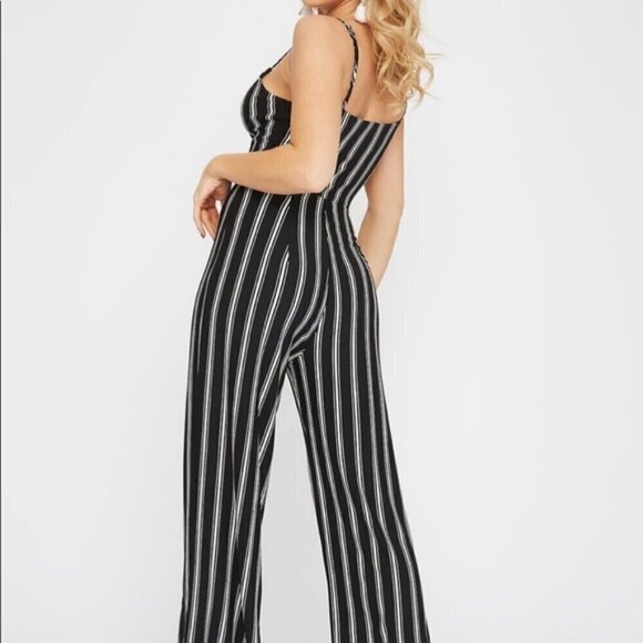 Ambiance Pants - Ambiance Black & White Stripe Spaghetti Strap Long Pant Jumpsuit Romper sz Lrg